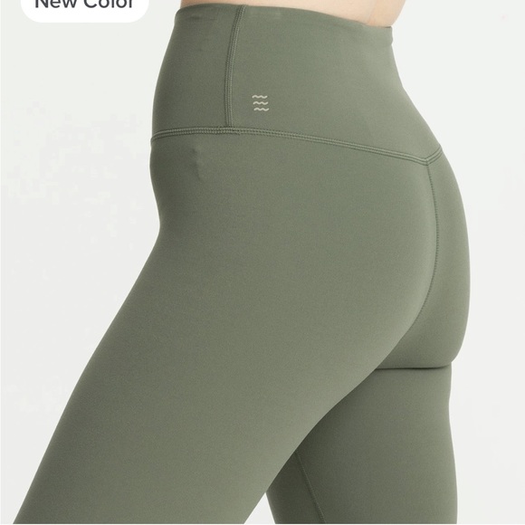 Freefly Apparel Women's All Day Legging in green new with tags - Picture 3 of 9